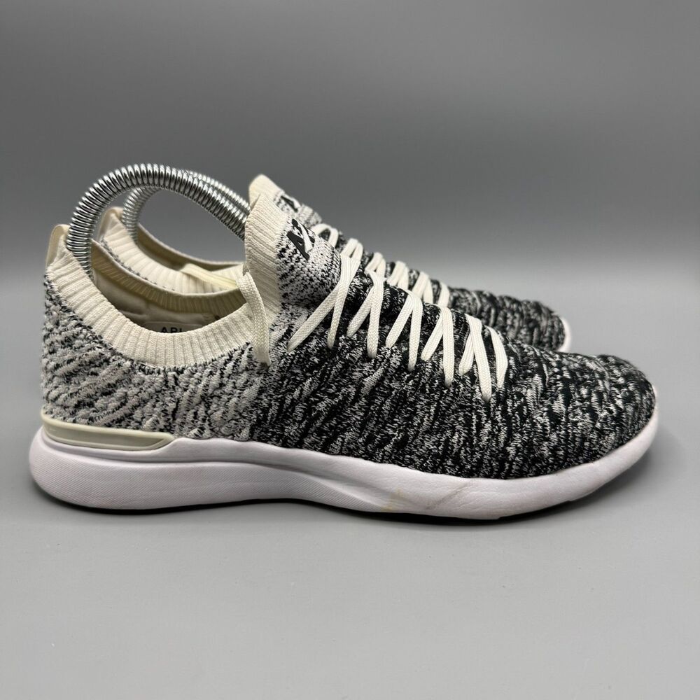 APL TechLoom Wave Shoes Womens  Lightweight Knit Sneakers Size 8